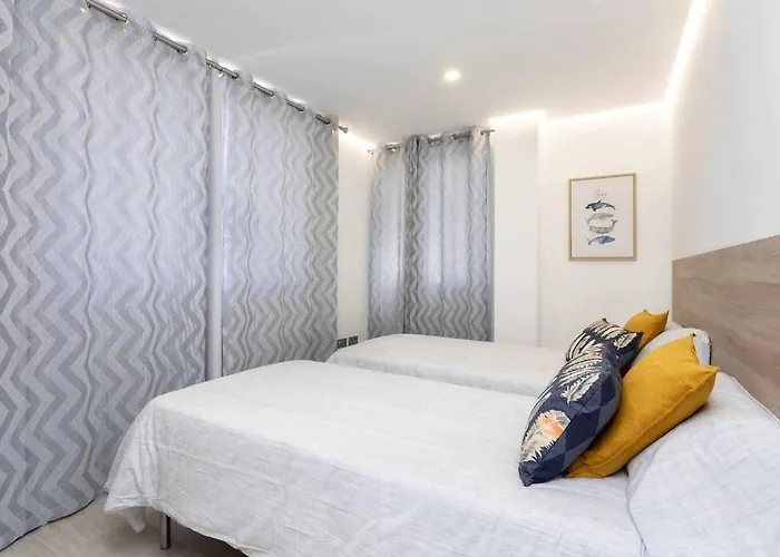 Ocean Garden Penthouse 1002 *