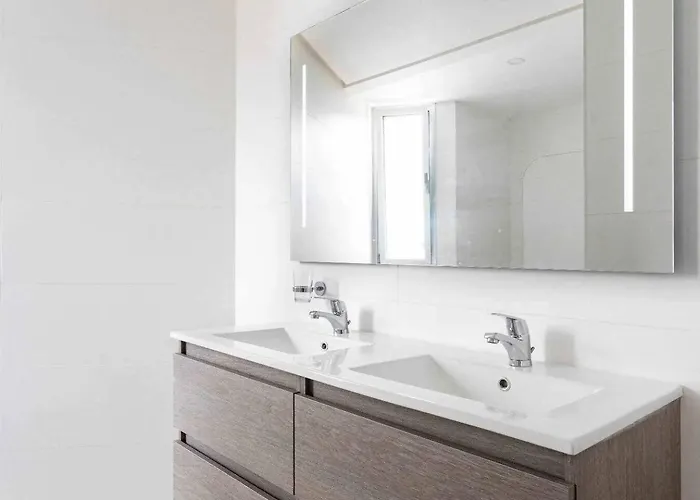 Ocean Garden Penthouse 1002 公寓 阿德耶