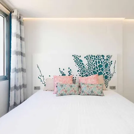 아파트 Ocean Garden Penthouse 1002